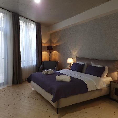 Old Gold Anteon Apartment Tbilisi Ngoại thất bức ảnh
