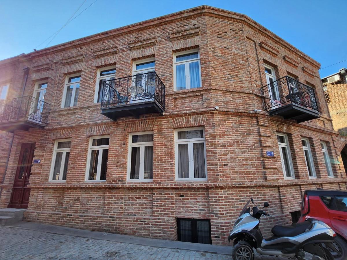 Old Gold Anteon Apartment Tbilisi Ngoại thất bức ảnh