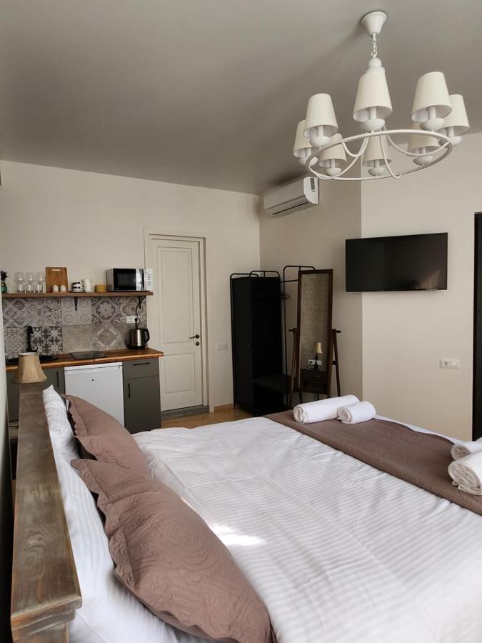 Old Gold Anteon Apartment Tbilisi Ngoại thất bức ảnh