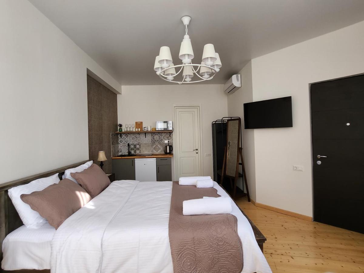 Old Gold Anteon Apartment Tbilisi Ngoại thất bức ảnh