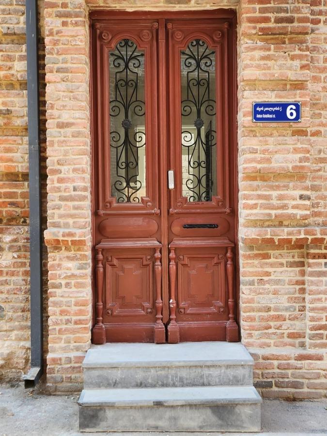 Old Gold Anteon Apartment Tbilisi Ngoại thất bức ảnh