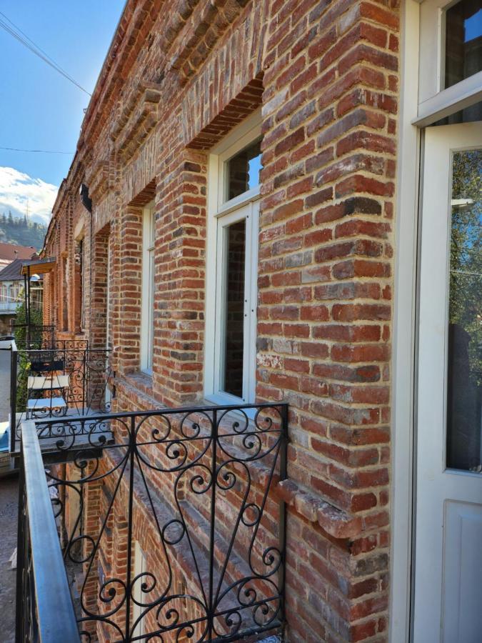 Old Gold Anteon Apartment Tbilisi Ngoại thất bức ảnh