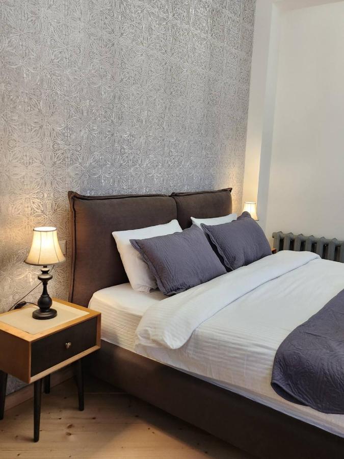 Old Gold Anteon Apartment Tbilisi Ngoại thất bức ảnh