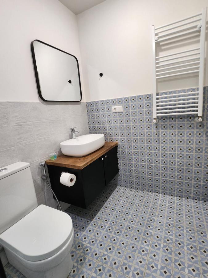 Old Gold Anteon Apartment Tbilisi Ngoại thất bức ảnh