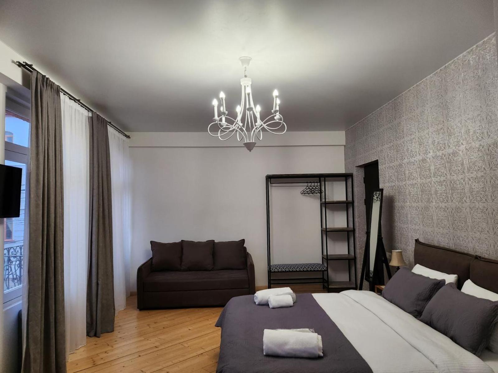 Old Gold Anteon Apartment Tbilisi Phòng bức ảnh