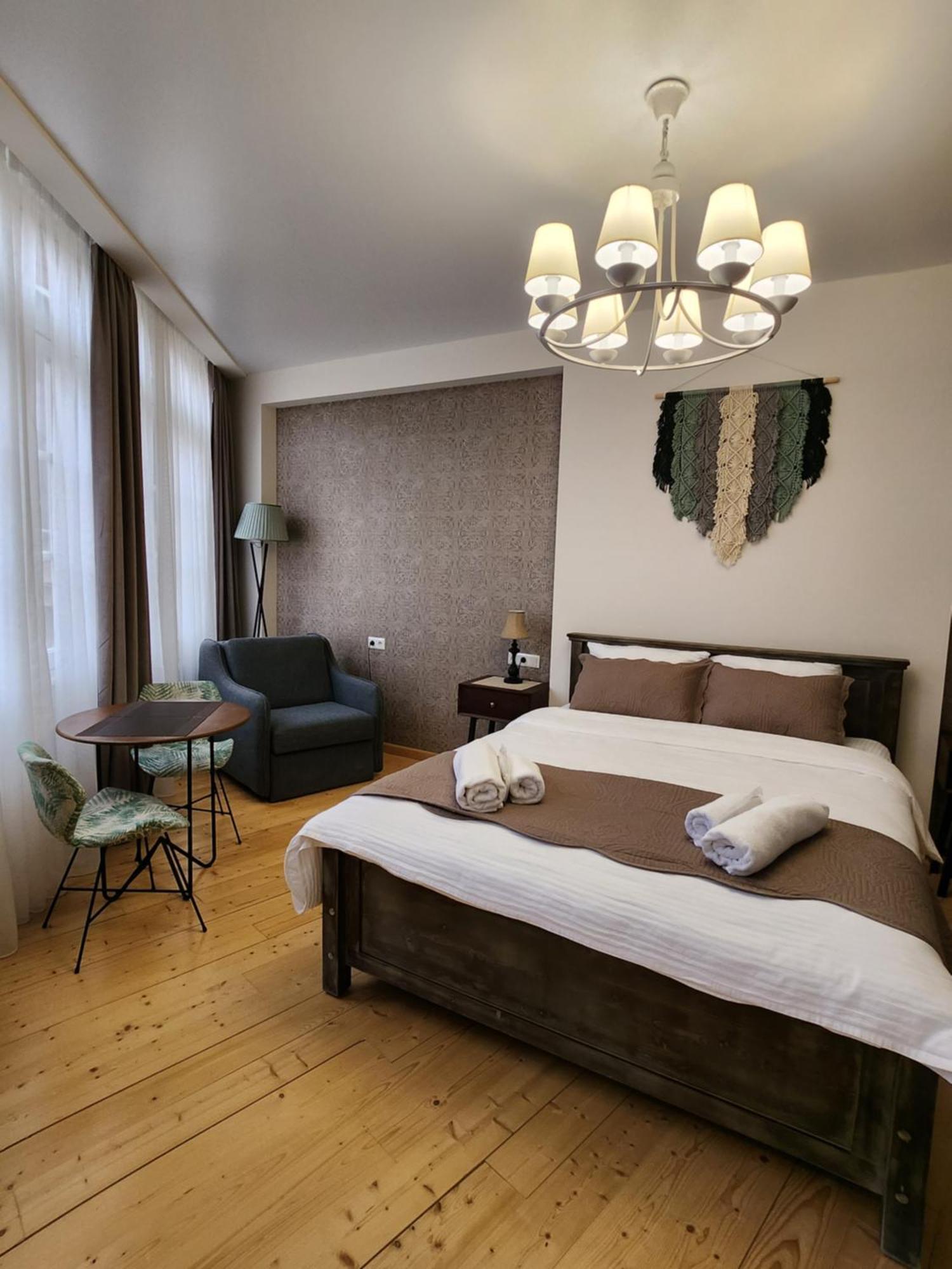 Old Gold Anteon Apartment Tbilisi Ngoại thất bức ảnh